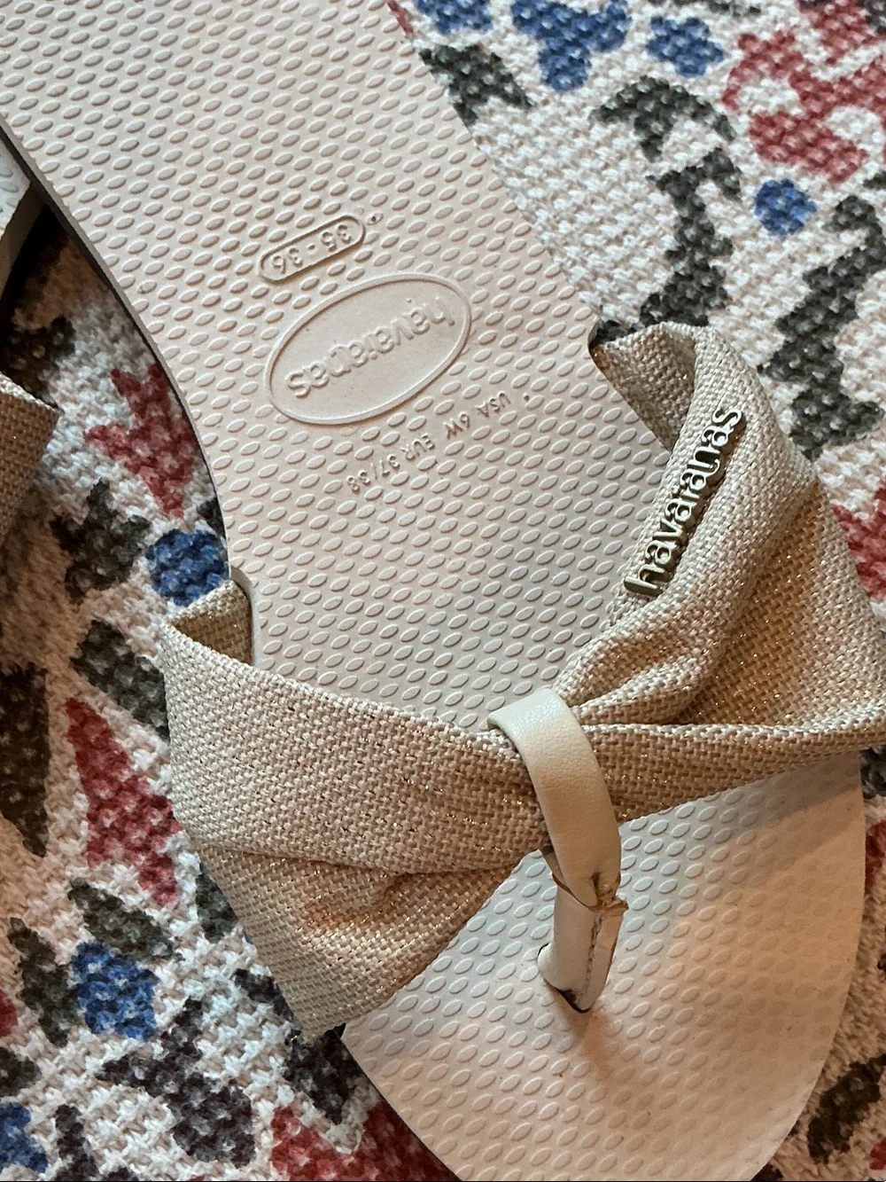Havaianas Women's Natural Beige linen  Fabric Flip Flops